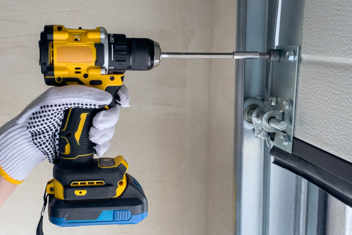 Garage Door Installation Trends What’s Popular in 2025  