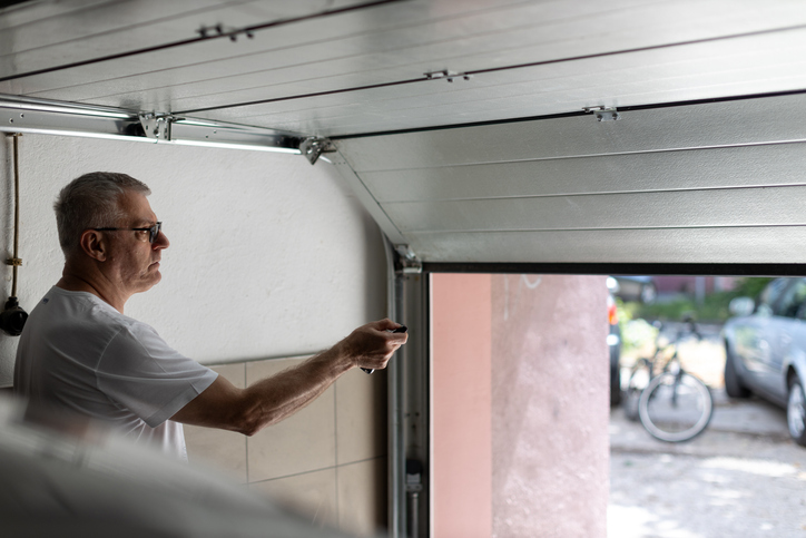 Why You Should Leave Garage Door Spring Repair to the Professionals